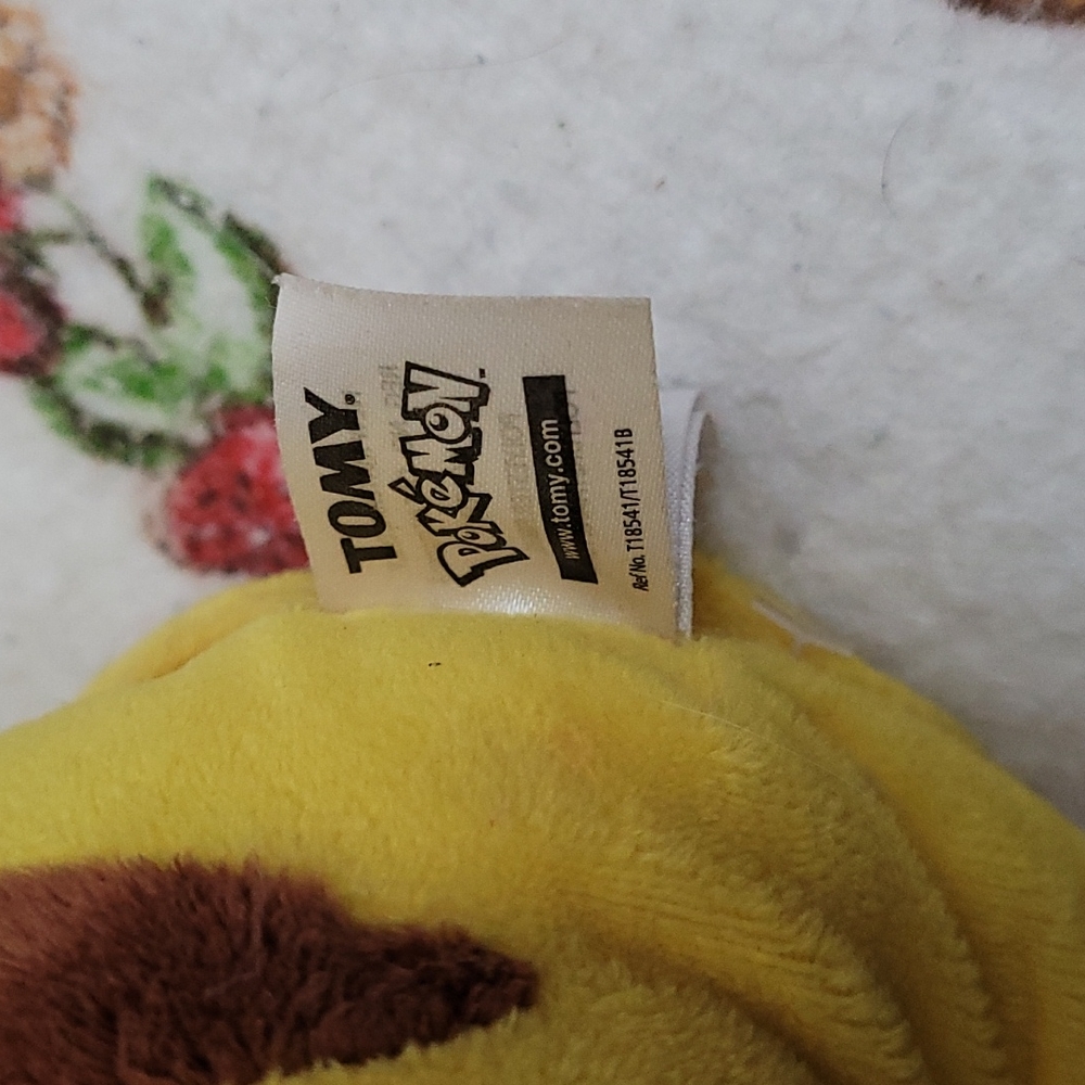 Pikachu Plush With Storage - Picture 3 of 4